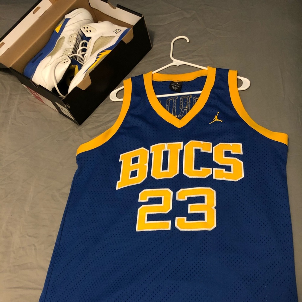 Michael Jordan highschool jersey and Laney 5s sz12